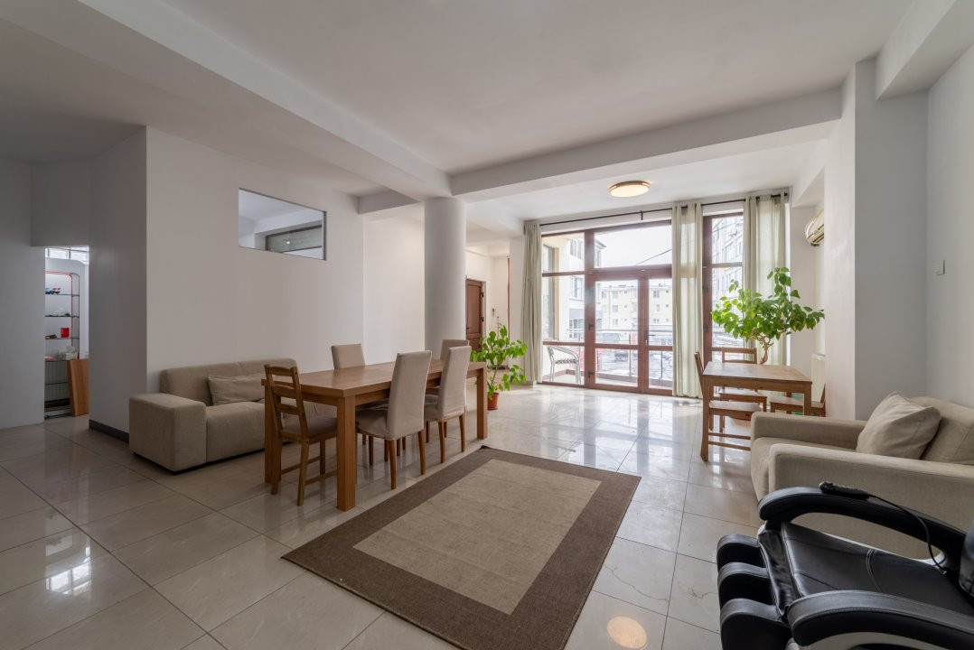 Casa P+3E+M cu spatiu comercial - ultracentral Pitesti