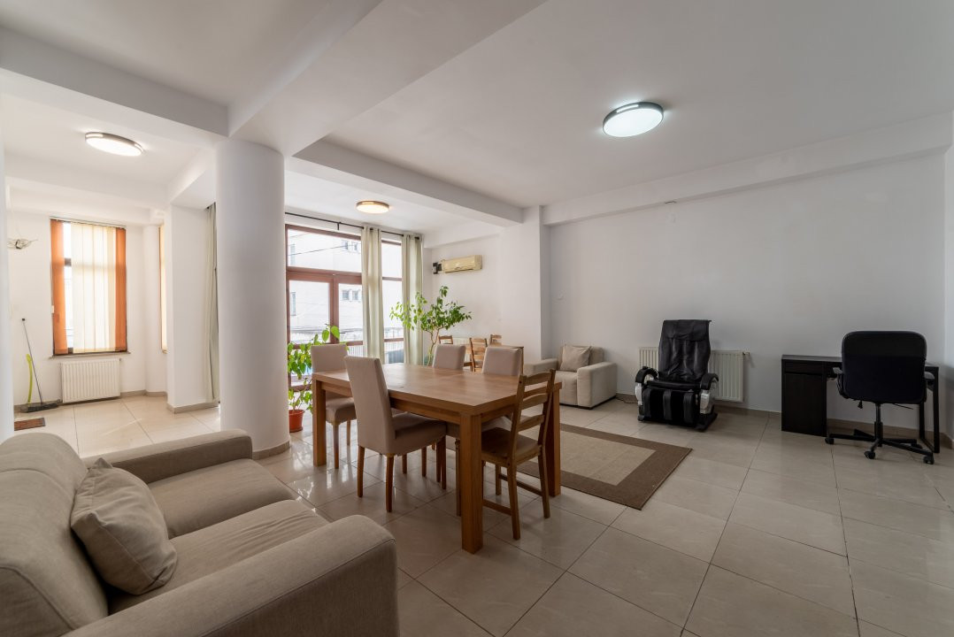 Casa P+3E+M cu spatiu comercial - ultracentral Pitesti