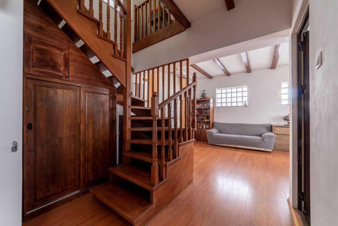 Casa P+3E+M cu spatiu comercial - ultracentral Pitesti