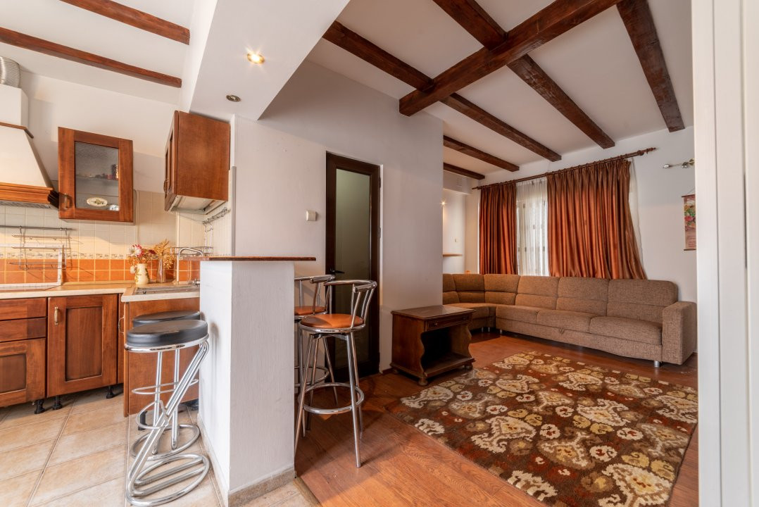 Casa P+3E+M cu spatiu comercial - ultracentral Pitesti