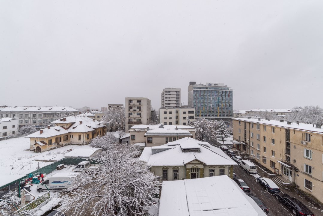 Casa P+3E+M cu spatiu comercial - ultracentral Pitesti