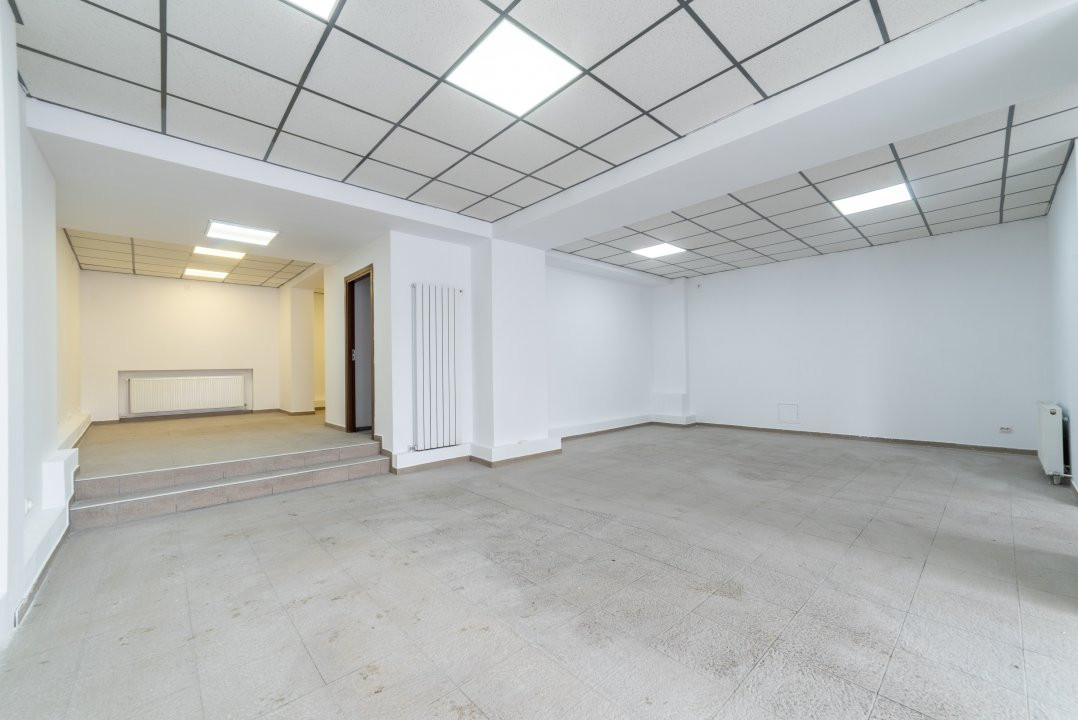 Casa P+3E+M cu spatiu comercial - ultracentral Pitesti