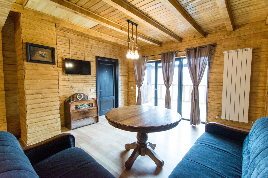 0% Comision! Pensiune sau afacere la cheie in Loc. Nucsoara, jud. Arges.