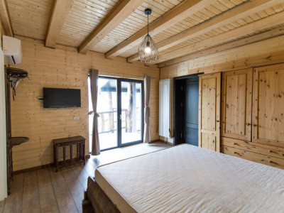 Trocadero – Papa Bun, apartament decomandat cu centrala proprie