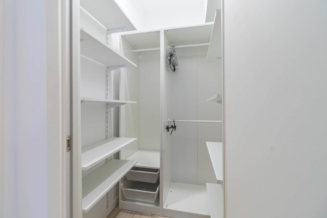 Apartament de Închiriat – 3 Camere, Terasă și Curte Proprie 🌿