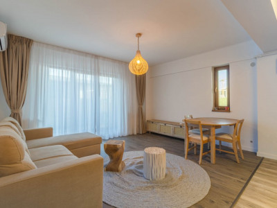 Apartament de Închiriat – 3 Camere, Terasă și Curte Proprie 🌿