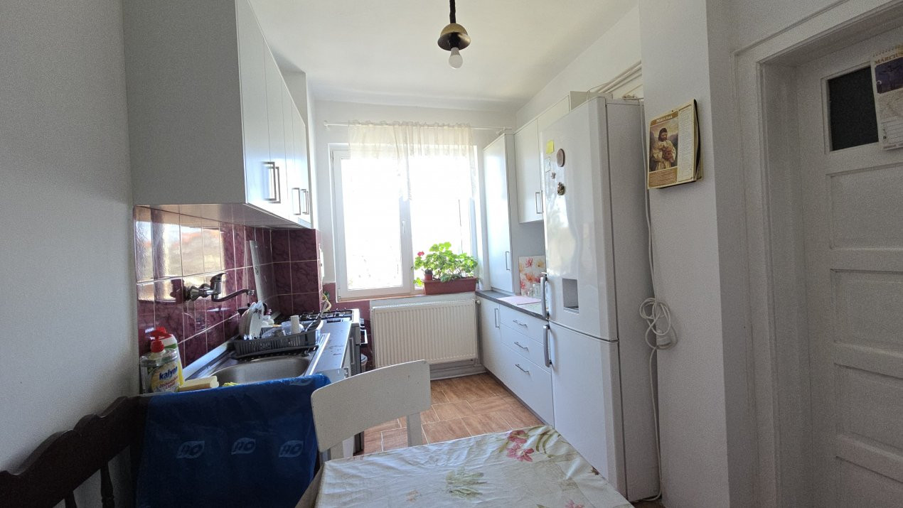 De vanzare casa spatioasa cu gradina zona Baritiu