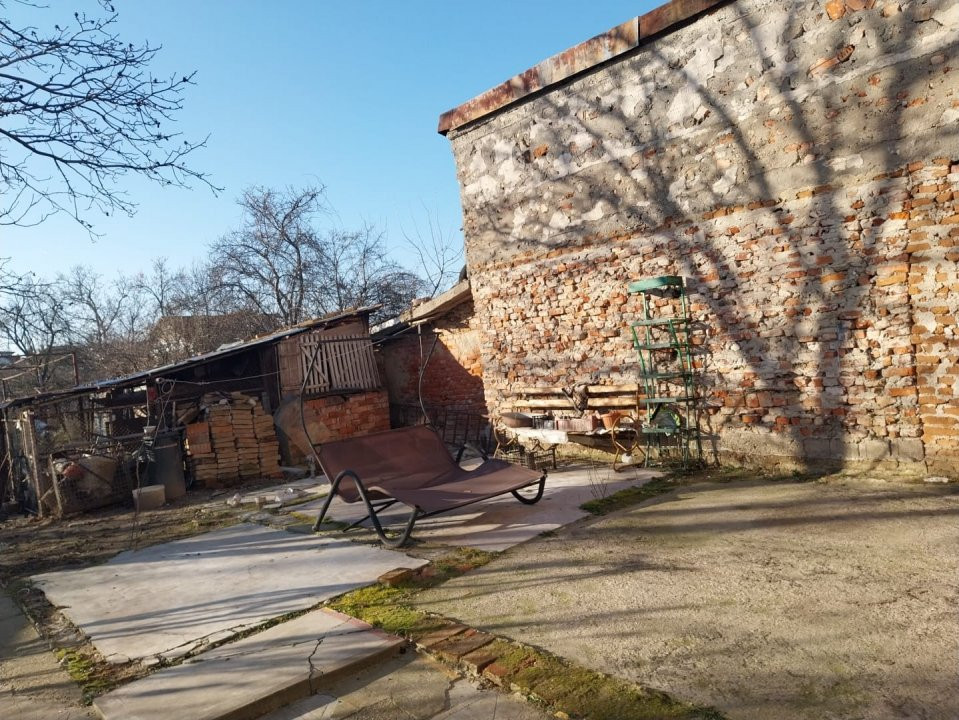 De vanzare casa spatioasa cu gradina zona Baritiu