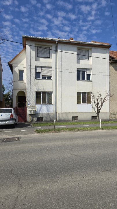 De vanzare casa spatioasa cu gradina zona Baritiu
