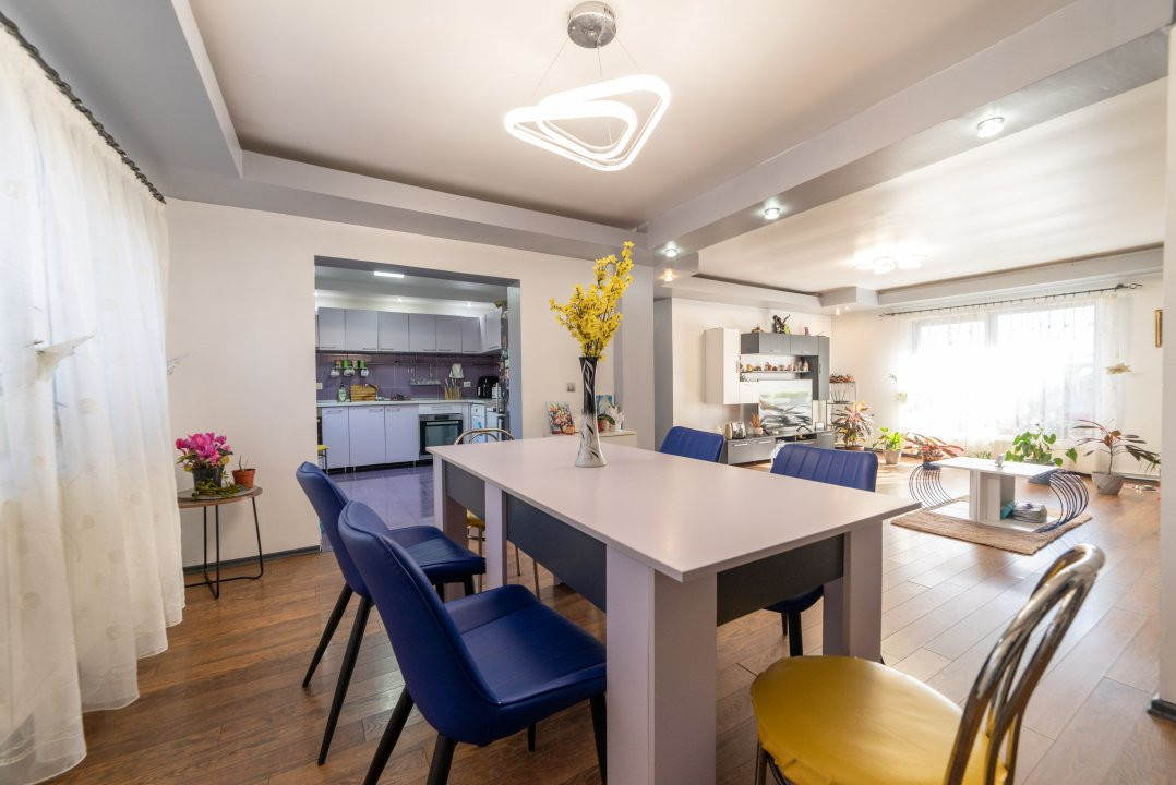 0% Comision ! CASA  ARGESELU  parter +etaj !