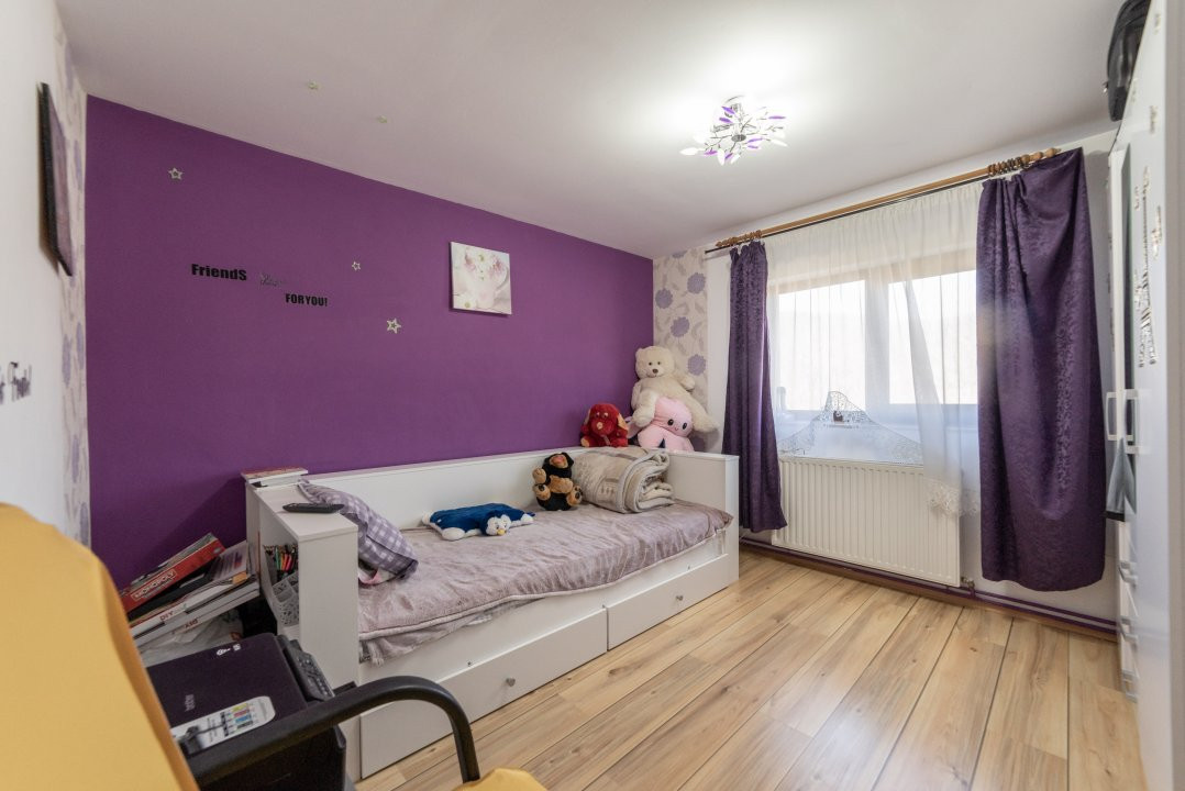 0% Comision ! CASA  ARGESELU  parter +etaj !