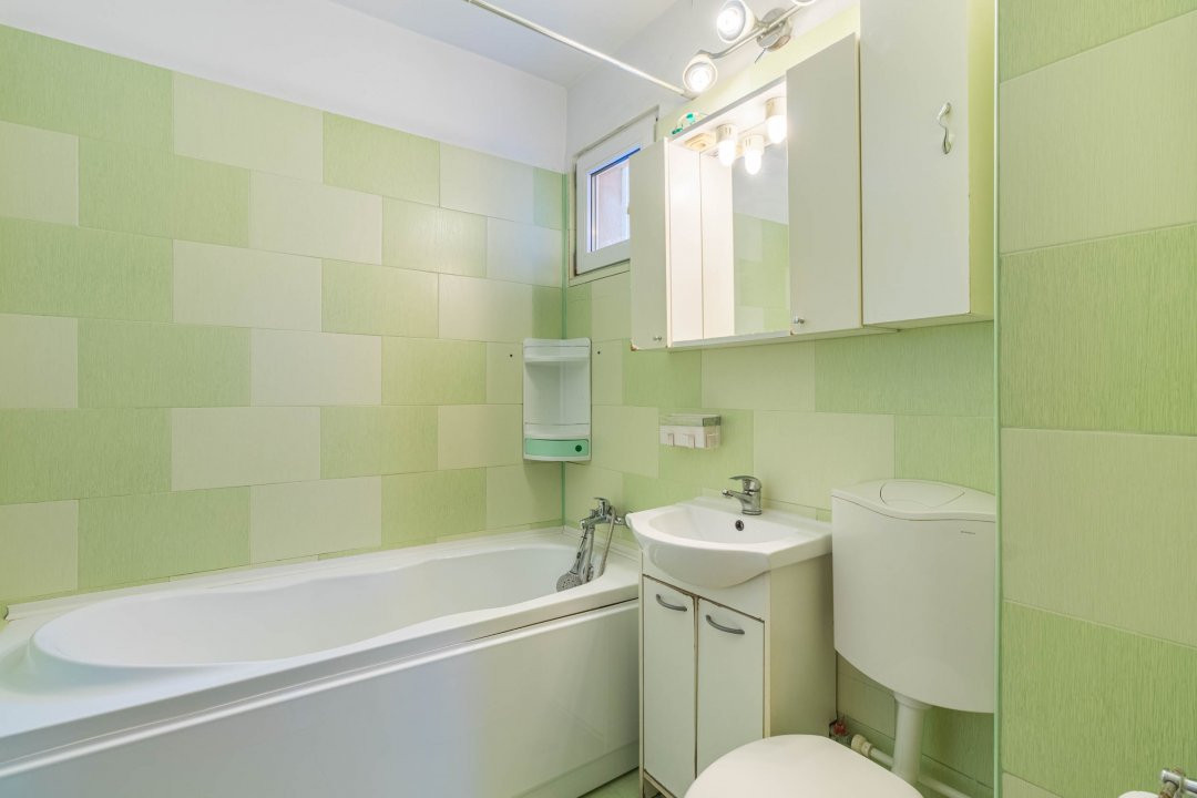 2 camere, etaj 5/7 pe Str. Toporasi cu loc de parcare