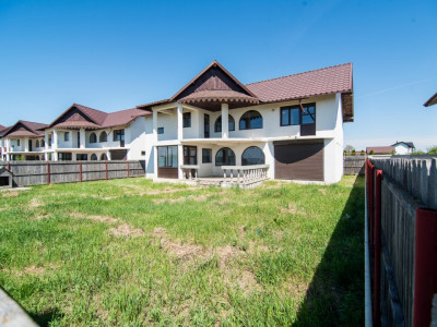 Casa Bradu - Str Scoartei (zona Primariei) - teren 400 mp