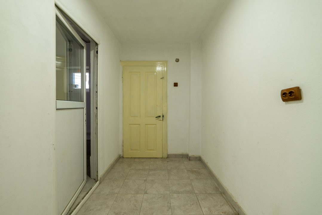 Casa la tara cu teren generos in zona Cateasca -Jud. Arges!