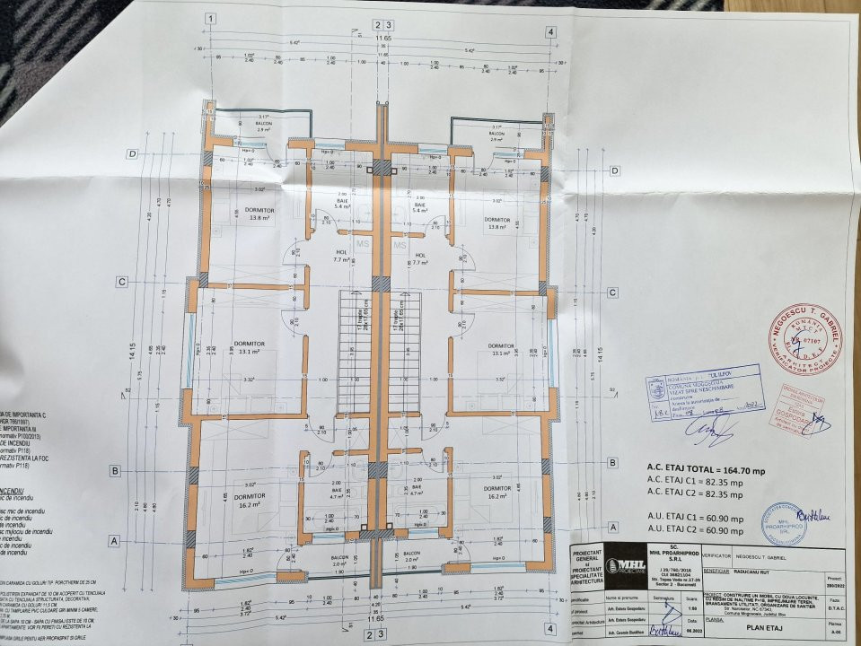 Casa tip duplex Mogosoaia central , curte 