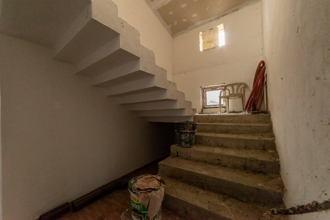 Casa noua caramida 6 camere Loc.Fagetelu OLT 