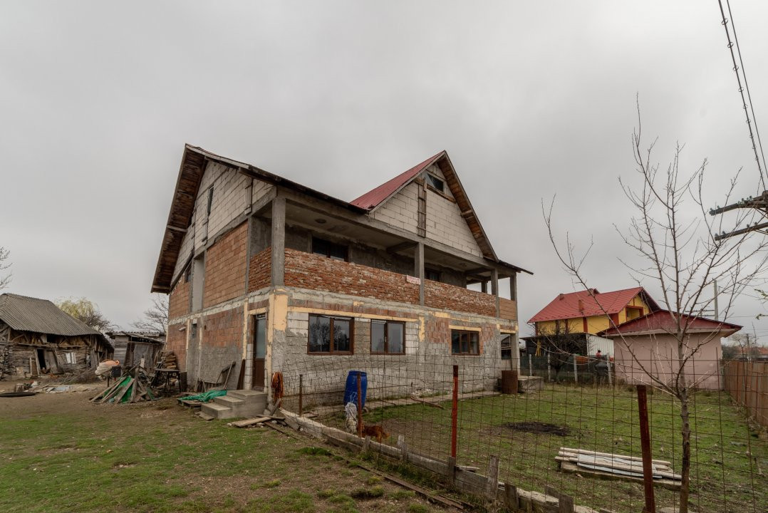Casa noua caramida 6 camere Loc.Fagetelu OLT 