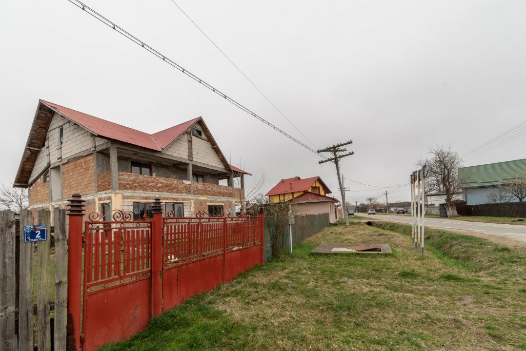 0% Comision !  Casa P + 1 + teren 1000 mp - in comuna Fagetelu 