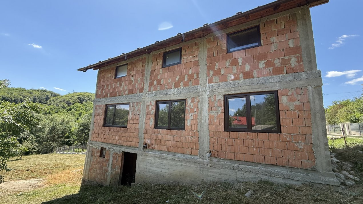 Casă nouă în Argeș Com. Merișani la 15 min de Pitesti!
