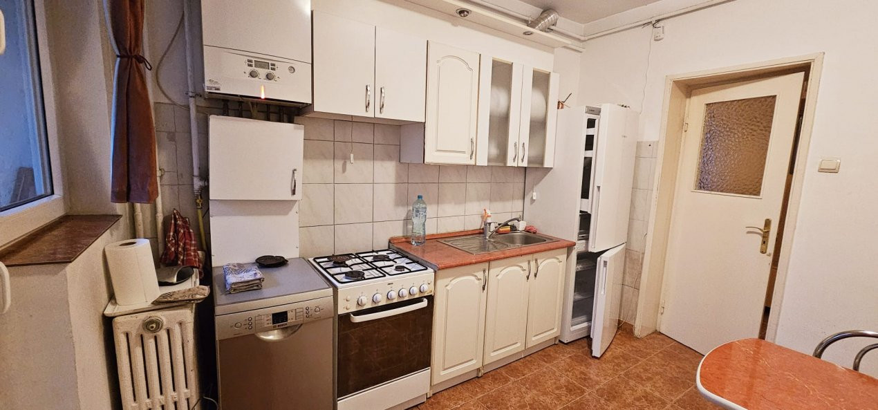 Refugiu urban-apartament 3 camere,str Plopilor