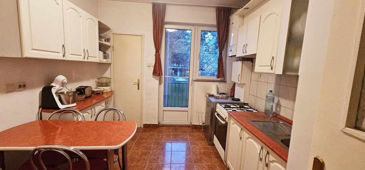Refugiu urban-apartament 3 camere,str Plopilor