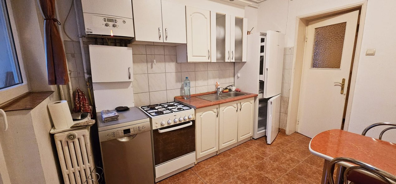 Refugiu urban-apartament 3 camere,str Plopilor
