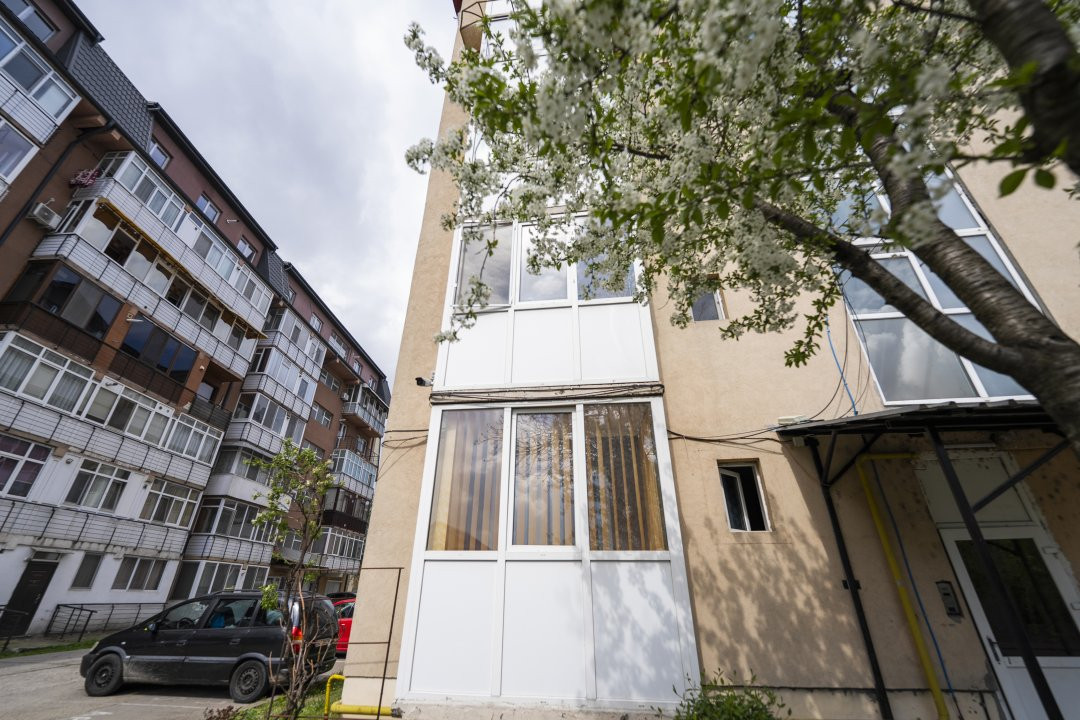 Apartament spatios 2 camere Craiovita Noua-zona Promenada Mall