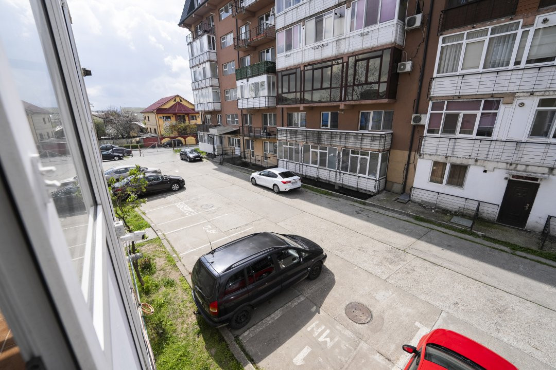 Apartament spatios 2 camere Craiovita Noua-zona Promenada Mall