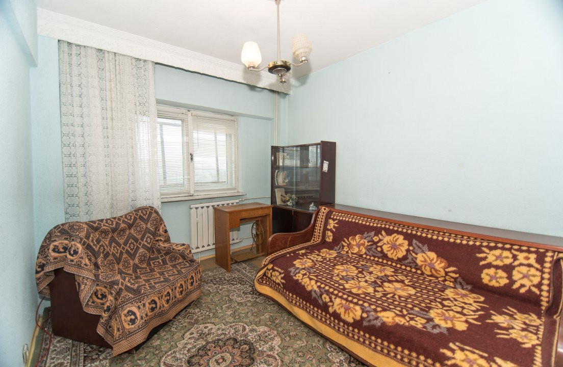 Apartament decomandat Costesti - zona excelenta