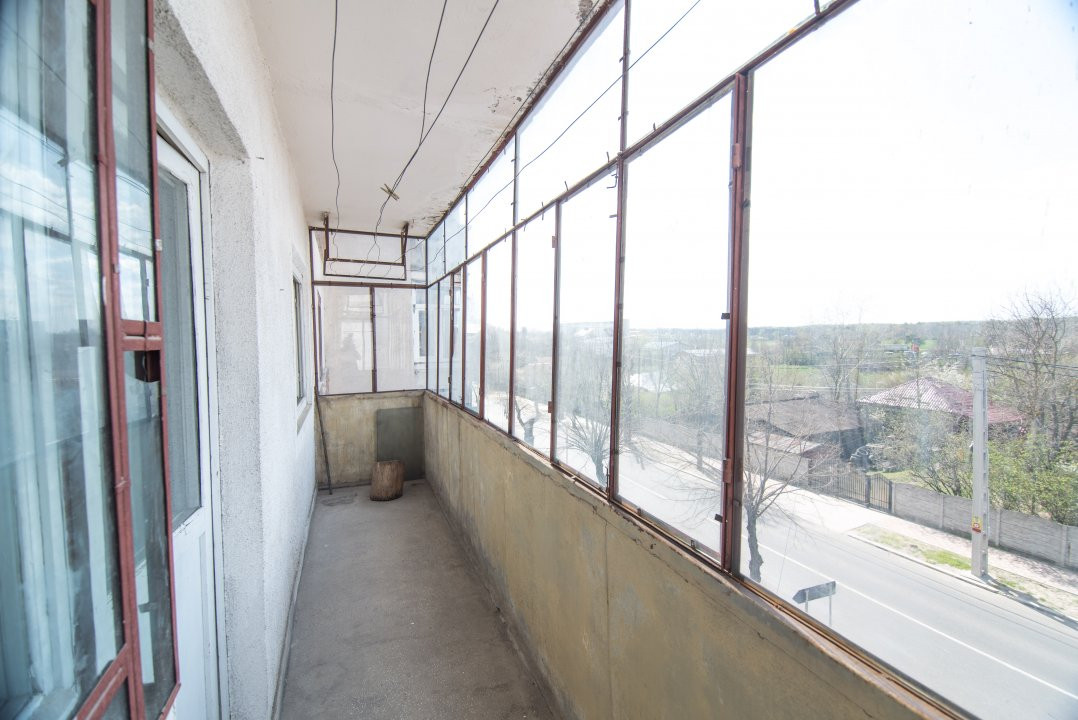 Apartament decomandat Costesti - zona excelenta
