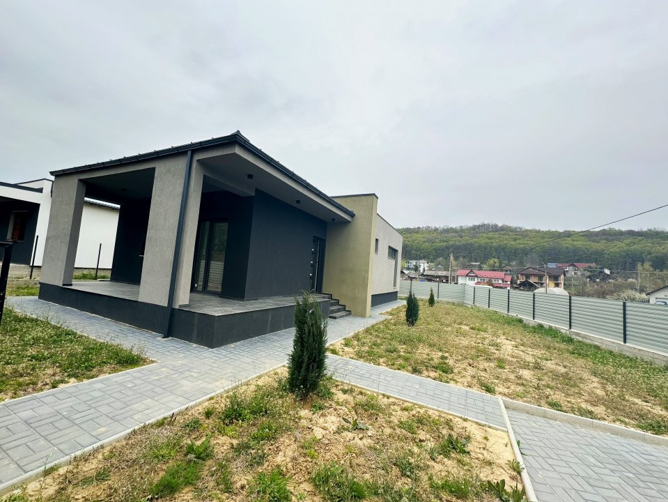 Casa moderna pe parter 3 camere Budeasa Mica