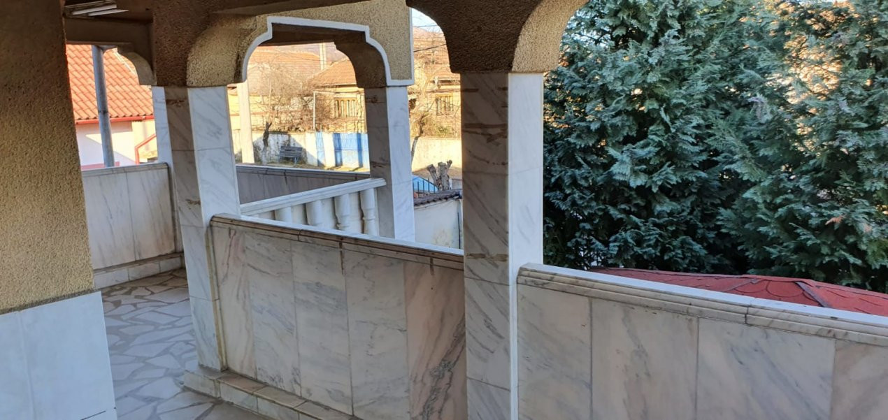 Casă / Pensiune de vânzare – Balta, Gorj 