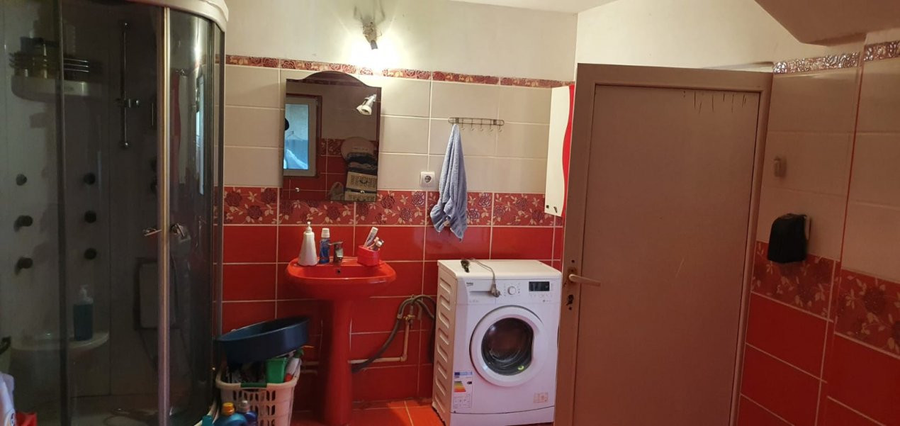 Casă / Pensiune de vânzare – Balta, Gorj 