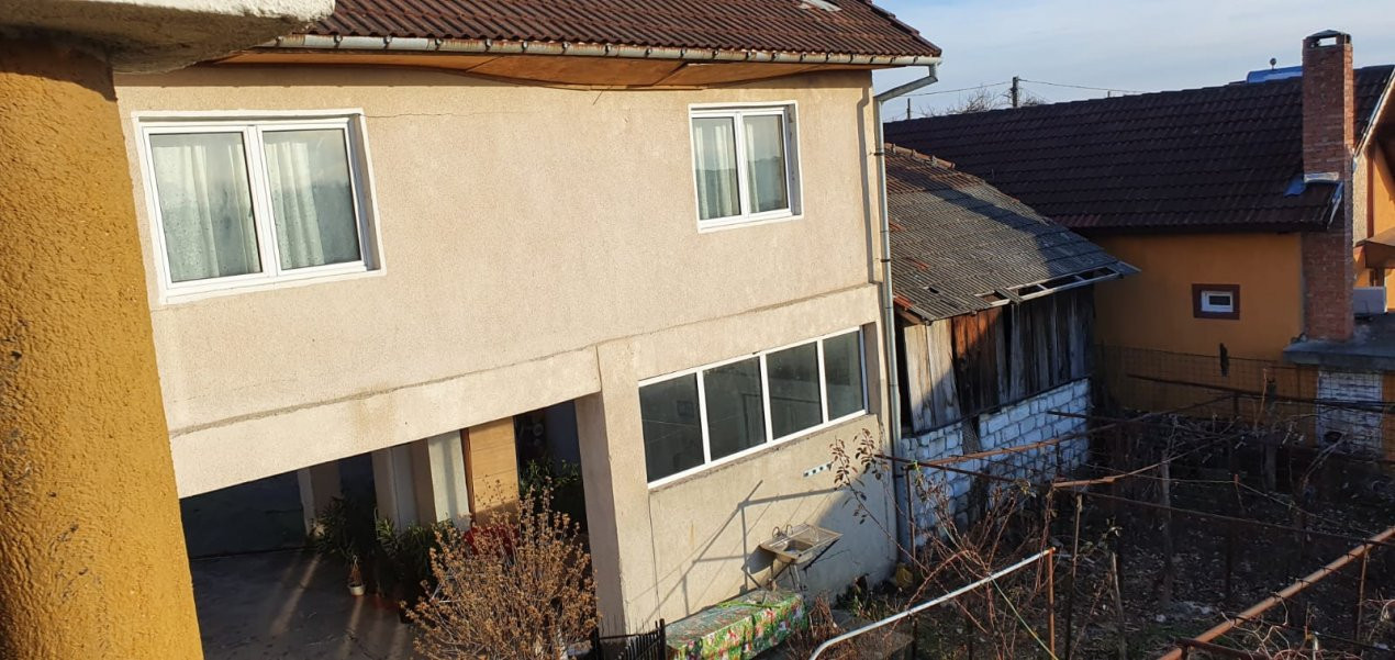 Casă / Pensiune de vânzare – Balta, Gorj 