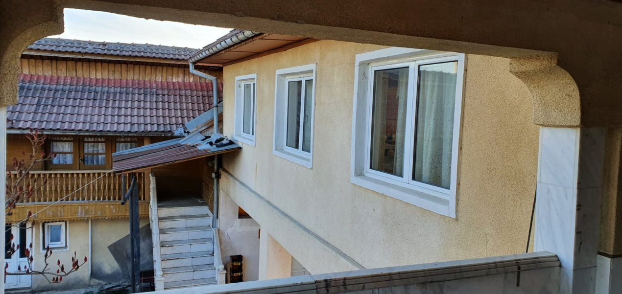 Casă / Pensiune de vânzare – Balta, Gorj 