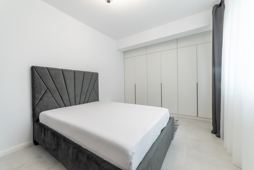 Studio lux, bloc nou VSC5 - Fratii Golesti, parcare privata, vedere pe spate