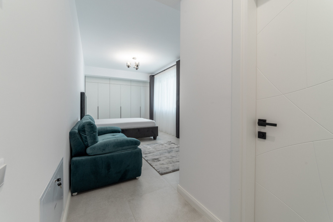 Studio lux, bloc nou VSC5 - Fratii Golesti, parcare privata, vedere pe spate