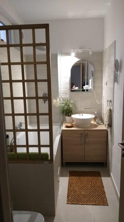 De vânzare Apartament în casă, 3 camere ,str Argeșului