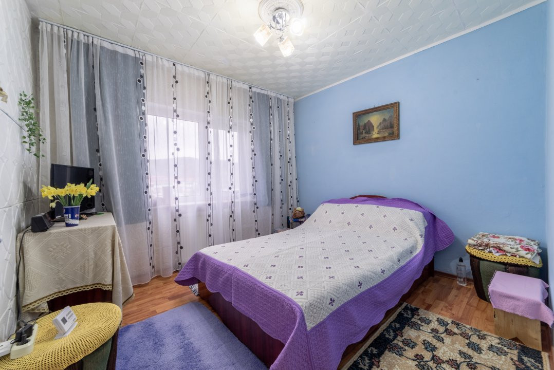 Apartament 3 camere decomandat etaj 2- Topoloveni!