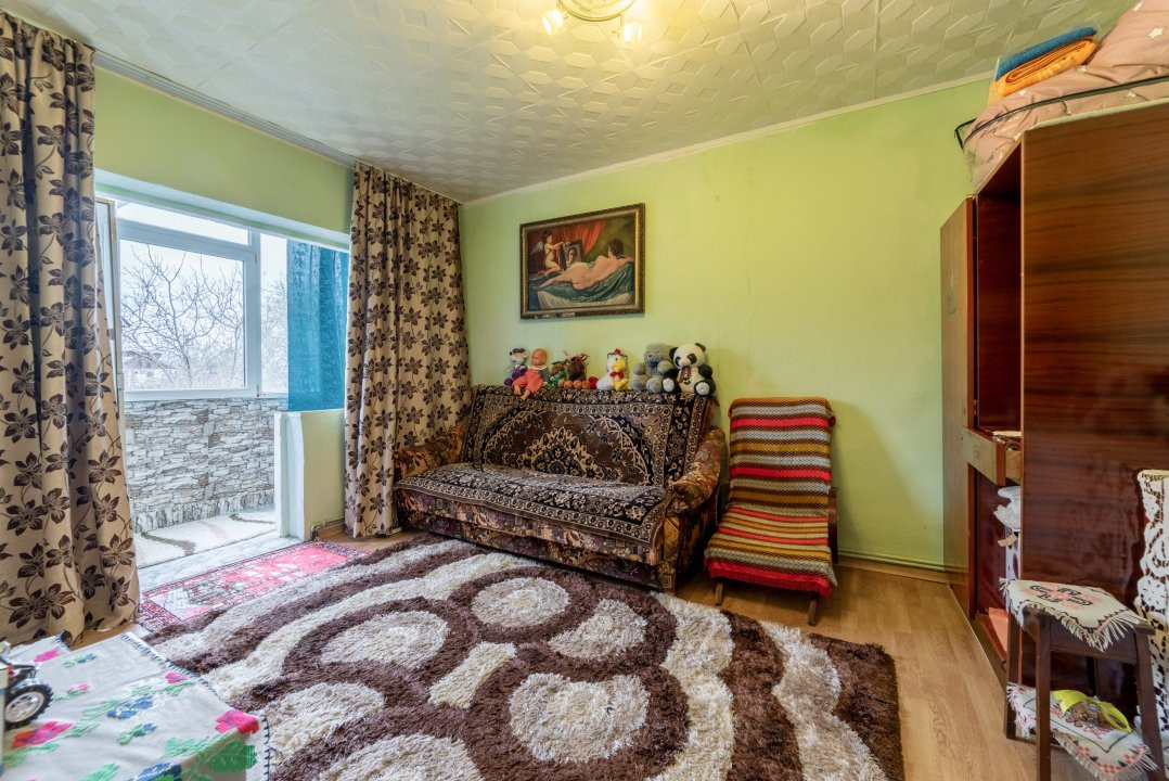 Apartament 3 camere decomandat etaj 2- Topoloveni!