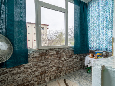 DE VANZARE CASA NOUA IN LAZURI 15 Ari