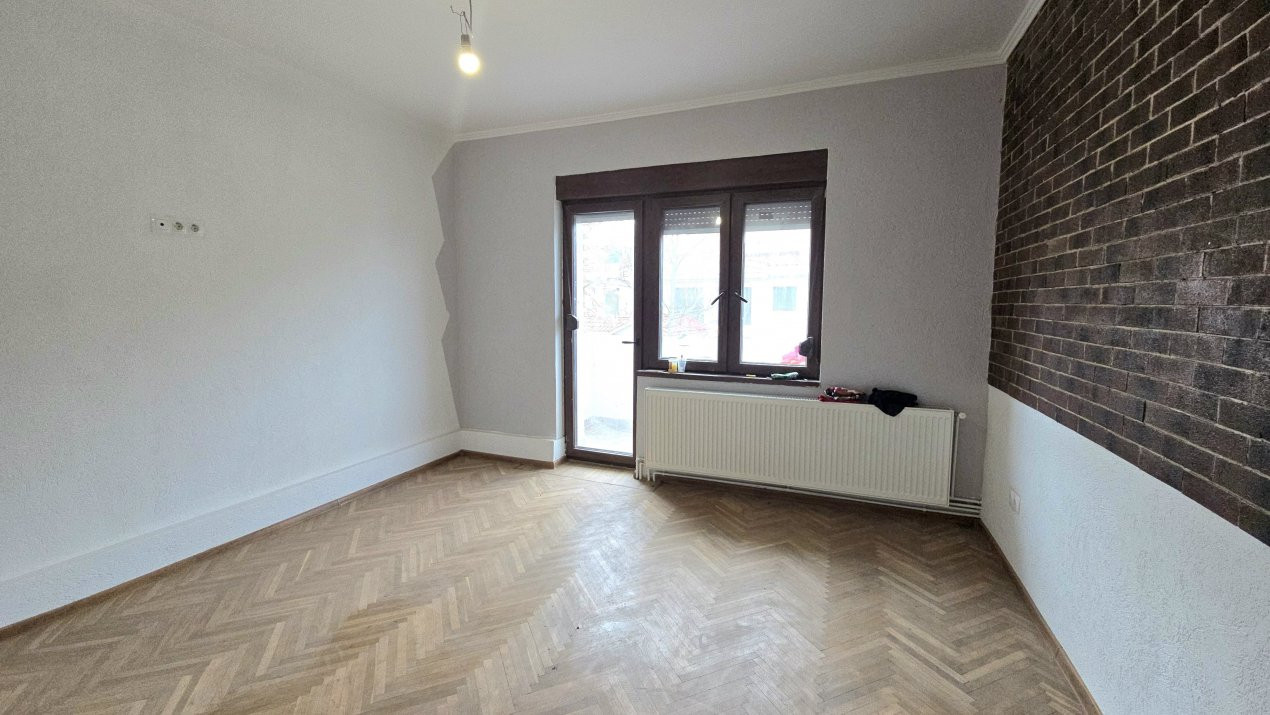 De vânzare Apartament 2 camere Semicentral