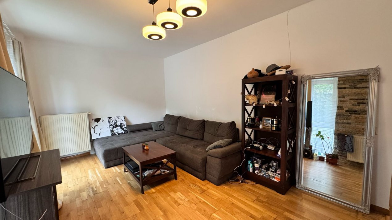 Apartament cu curte privata generoasa,intr-o zona verde a Clujului,Edgar Quinet