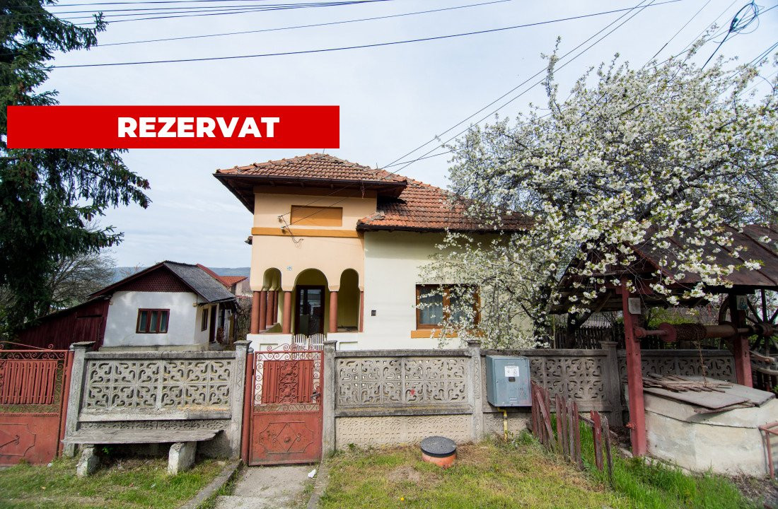 Casa de vanzare Titesti + 1000 mp teren + Toate utilitatile