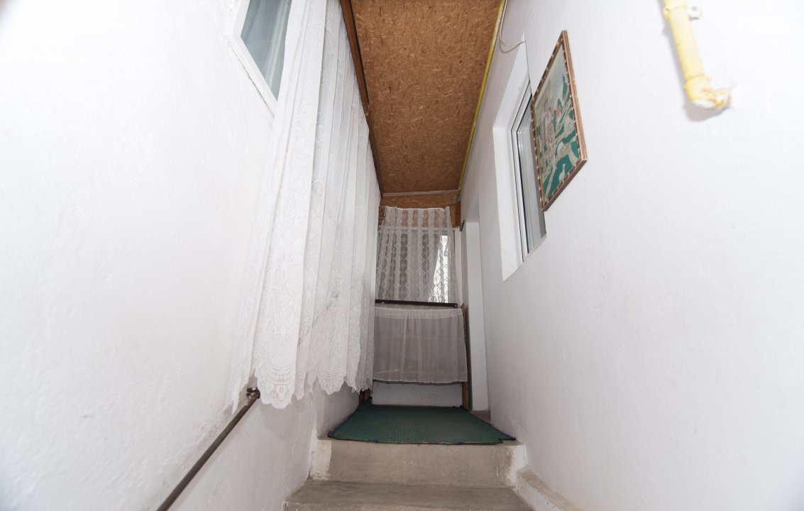 Casa de vanzare Titesti + 1000 mp teren + Toate utilitatile