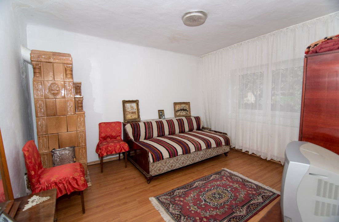Casa de vanzare Titesti + 1000 mp teren + Toate utilitatile