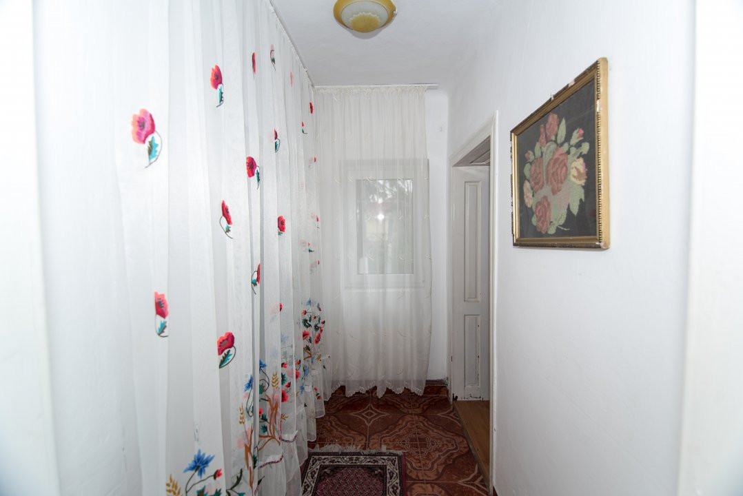 Casa de vanzare Titesti + 1000 mp teren + Toate utilitatile