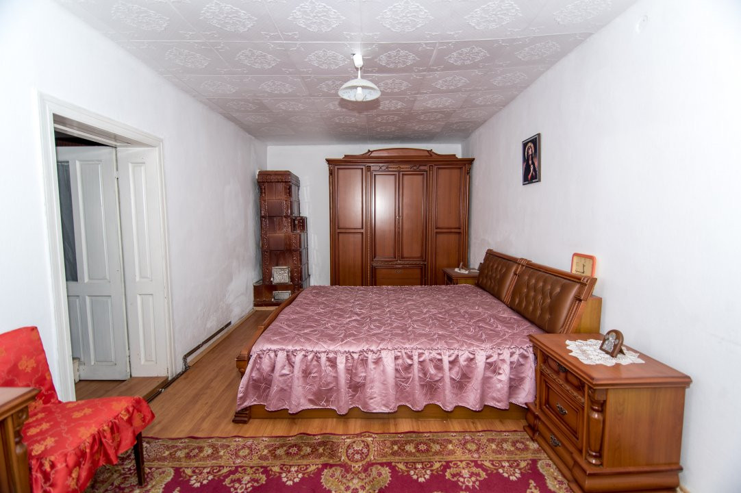 Casa de vanzare Titesti + 1000 mp teren + Toate utilitatile