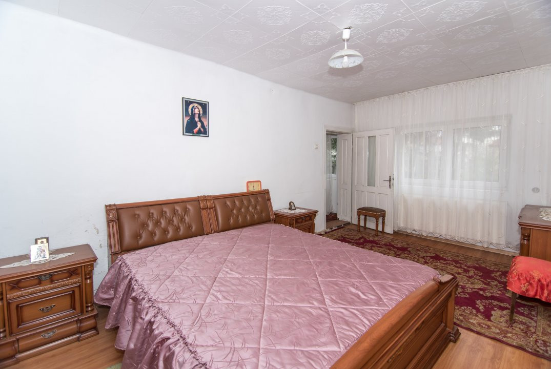 Casa de vanzare Titesti + 1000 mp teren + Toate utilitatile