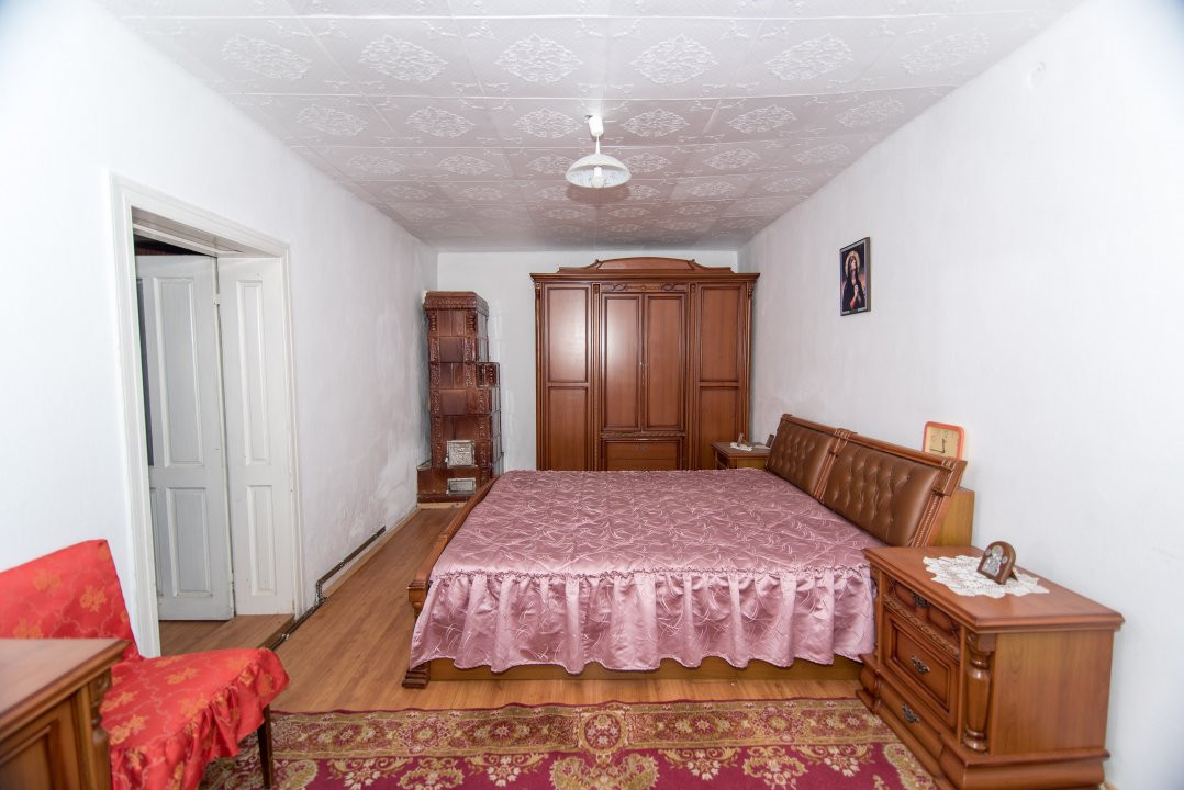 Casa de vanzare Titesti + 1000 mp teren + Toate utilitatile